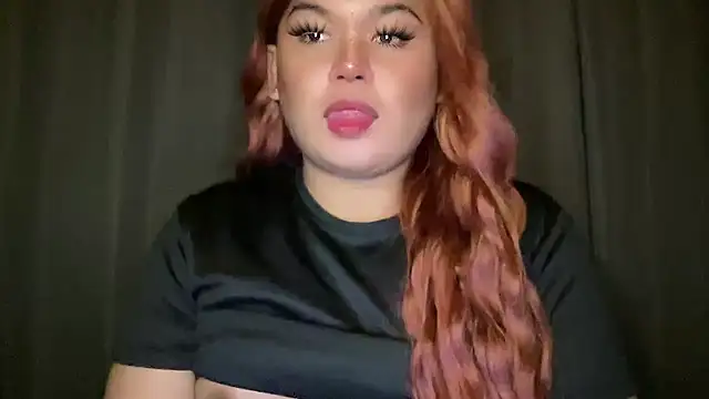 Snapshot of RedHead_Thalia chatting on September 2025 06:00:01 PM RedHead Thalia online show from September 2025 06:00:01 PM