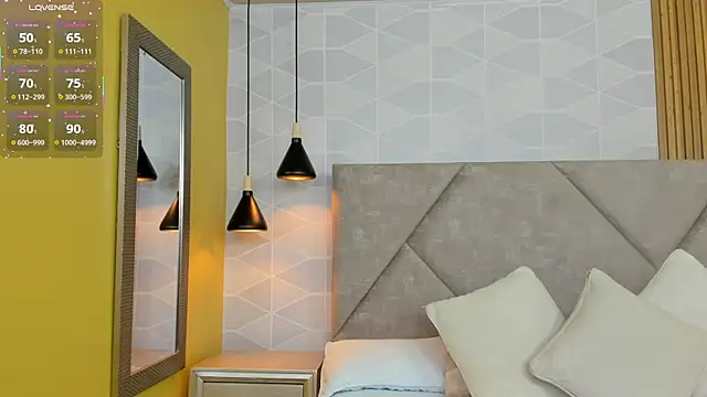 Jade Whisper online show from September 2025 01:28:01 AM