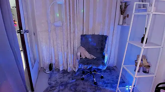 MS VALERIA online show from September 2025 05:09:02 AM