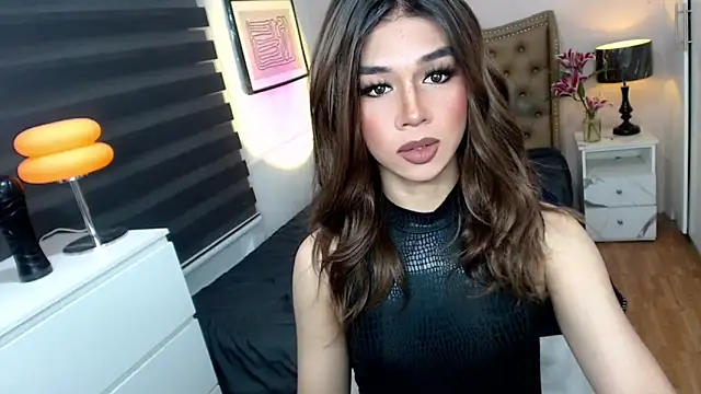 solana imani online show from October 2025 02:07:02 PM