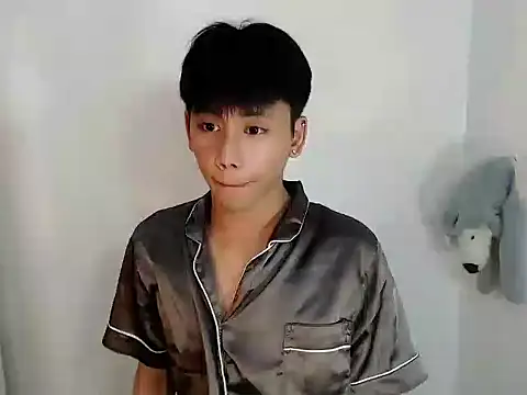 ynotyu online show from February 2026 05:17:01 PM