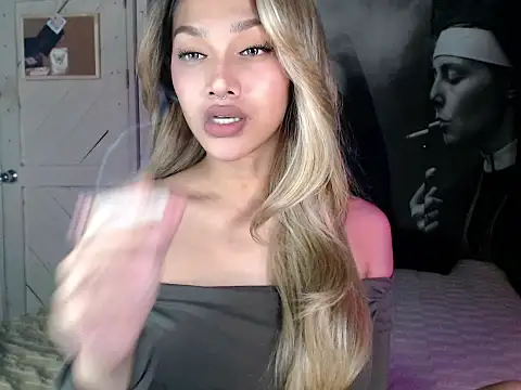 itsmekarinaaa online show from March 2026 03:23:01 PM