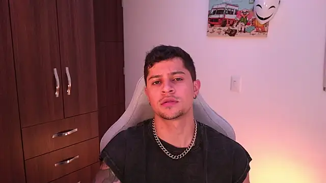 domsantiago  online show from November 2025 01:51:02 AM