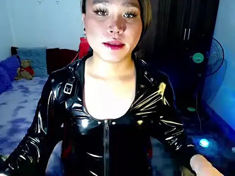 Urassiansweetcummer online show from April 2026 09:34:03 PM