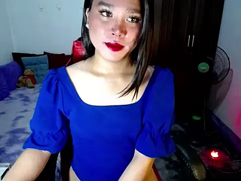 Urassiansweetcummer online show from April 2026 01:52:01 AM