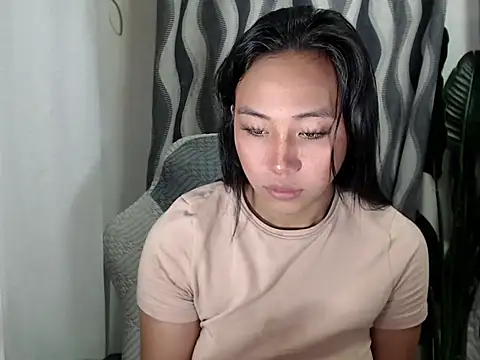Snapshot of sweetiie_caren chatting on July 2026 11:00:01 PM sweetiie caren online show from July 2026 11:00:01 PM