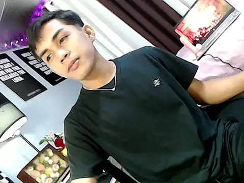 urhot chany online show from August 2026 05:26:02 PM