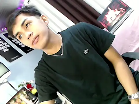urhot chany online show from August 2026 07:54:01 AM
