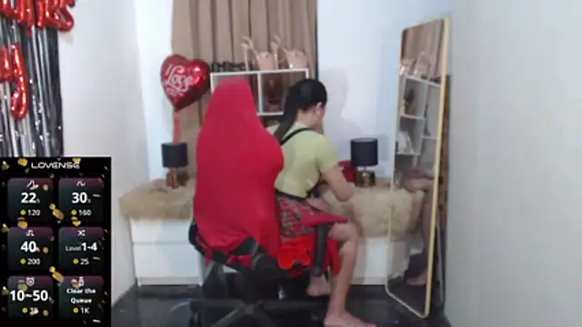 RebeccaTs online show from February 2026 10:12:01 AM