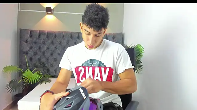 ALAN REDINGER online show from September 2025 12:51:02 PM