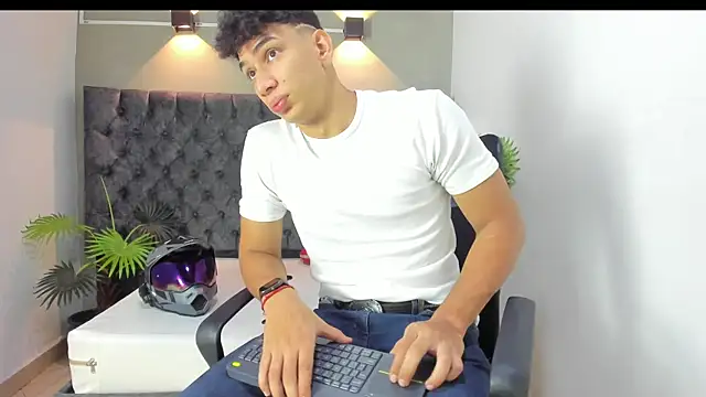 ALAN REDINGER online show from September 2025 01:37:02 PM