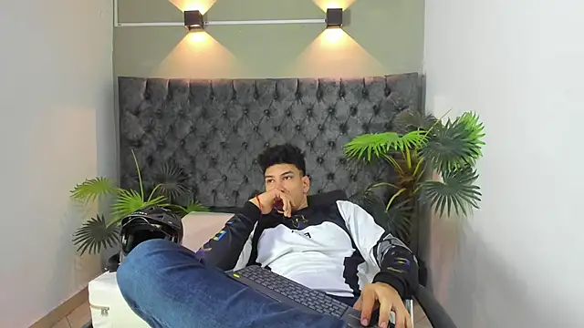 ALAN REDINGER online show from October 2025 12:58:01 PM