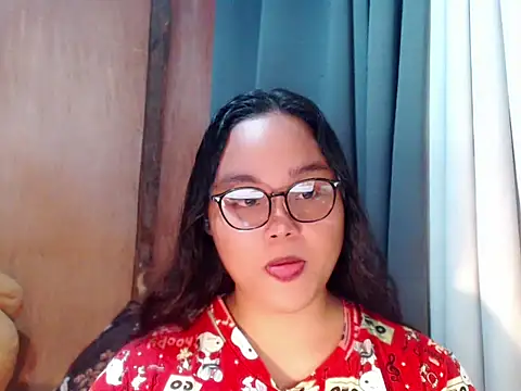  Lylia online show from November 2025 10:15:01 PM