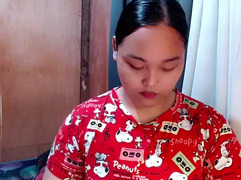  Lylia online show from February 2026 01:07:02 PM