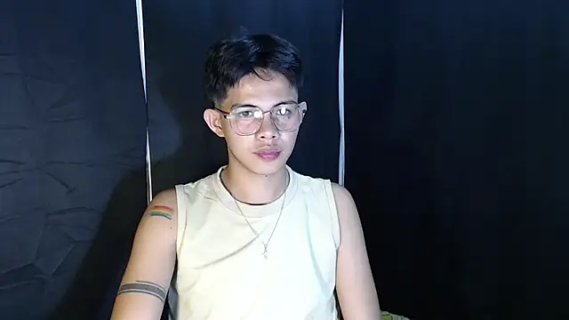 Serendipity 777 online show from October 2025 05:24:02 PM