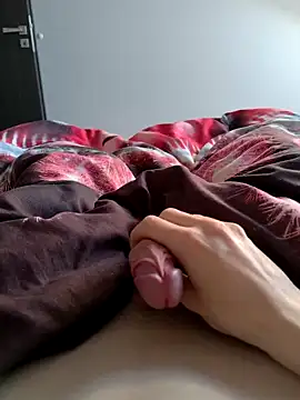 Snapshot of justhubert chatting on September 2025 07:58:01 AM justhubert online show from September 2025 07:58:01 AM