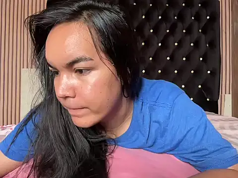 Snapshot of Enchantress_Magdalena chatting on July 2026 04:06:02 AM Enchantress Magdalena online show from July 2026 04:06:02 AM