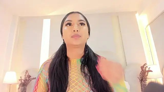 Snapshot of SalomeeBell chatting on September 2025 08:33:02 PM SalomeeBell online show from September 2025 08:33:02 PM