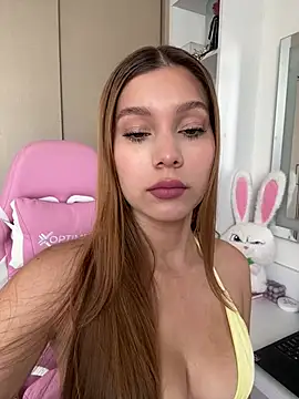 Nikii   online show from April 2026 03:26:02 PM