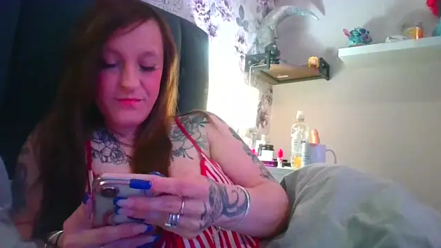 Snapshot of LucyRoseMae chatting on May 2026 07:06:01 AM LucyRoseMae online show from May 2026 07:06:01 AM