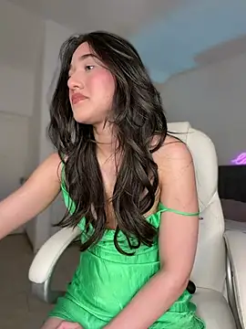 julieta jhonss online show from August 2026 01:04:02 AM