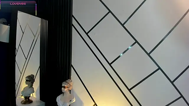 Christopher 77 online show from September 2025 04:07:01 PM