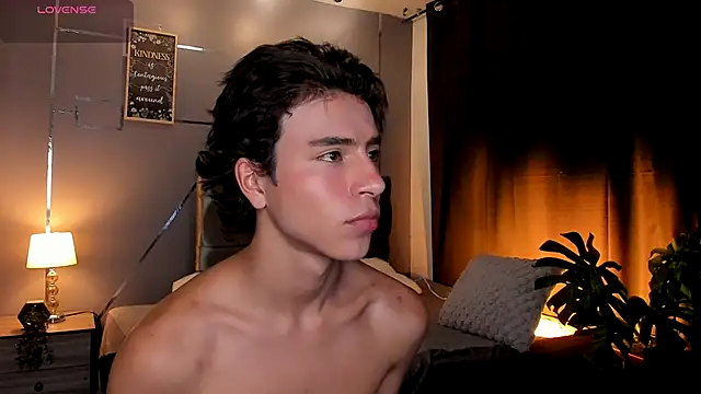 Christopher 77 online show from November 2025 05:17:02 PM