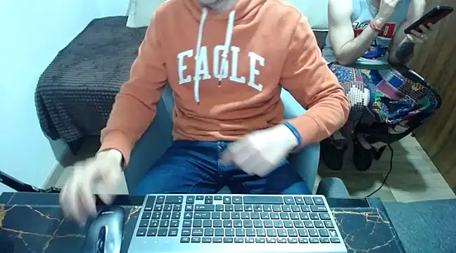 Snapshot of bossking017 chatting on February 2025 10:32:02 PM bossking017 online show from February 2025 10:32:02 PM