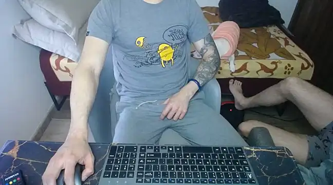 Snapshot of bossking017 chatting on March 2025 03:18:02 PM bossking017 online show from March 2025 03:18:02 PM