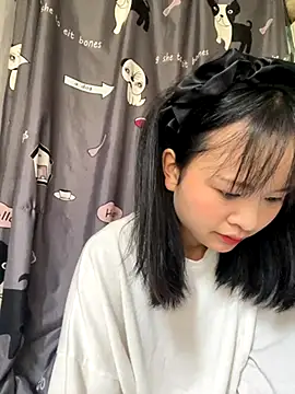 Daisy018 online show from September 2025 02:00:02 AM