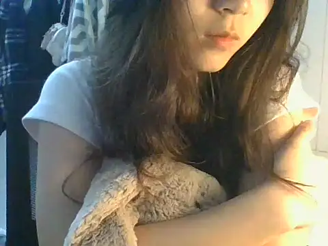 Linzly online show from September 2025 04:41:02 PM