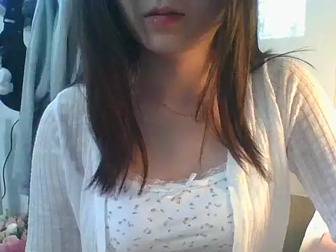 Linzly online show from November 2025 02:44:02 AM