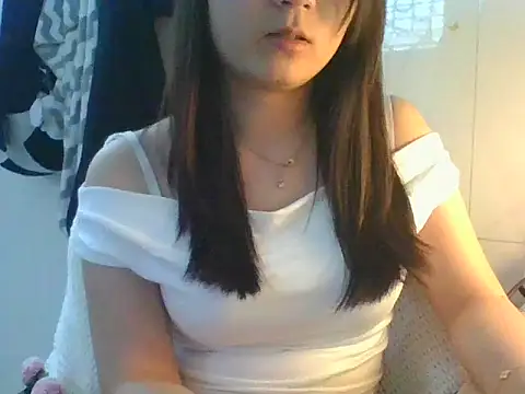 Linzly online show from February 2026 02:54:01 AM