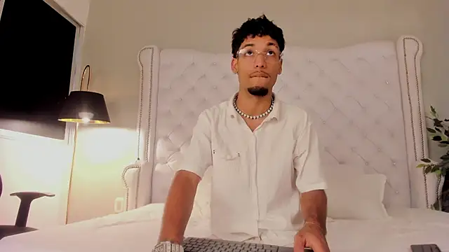 Thiagoferreti online show from October 2025 07:35:02 PM