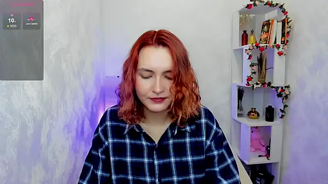 Snapshot of Elis_Cherry chatting on September 2025 01:49:02 AM Elis Cherry online show from September 2025 01:49:02 AM