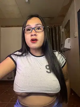 patty meowk online show from December 2025 06:47:01 PM