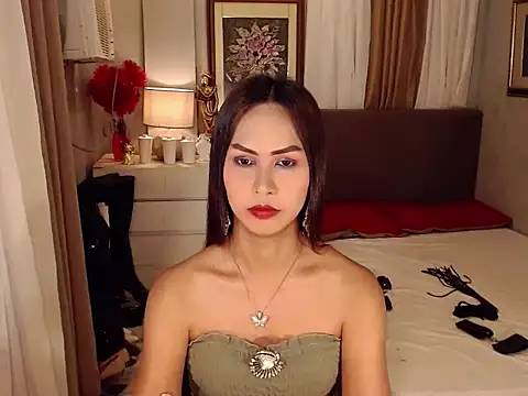 Nathalieheartt online show from March 2026 04:50:01 AM