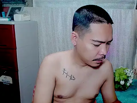 MANIACasianX online show from October 2025 08:42:01 PM