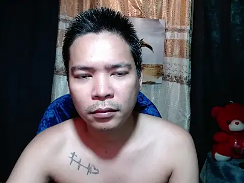 MANIACasianX online show from May 2026 05:43:01 PM