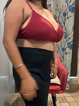 prisha944 online show from May 2026 03:24:01 AM