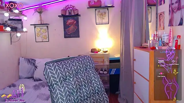 izabella moore online show from January 2026 06:18:02 AM