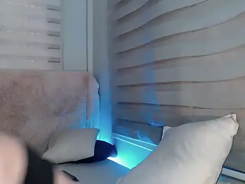 dilf hunterx online show from October 2025 11:30:02 AM