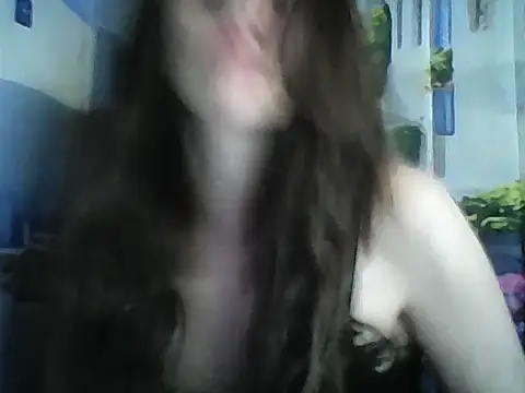 Snapshot of Qinini chatting on May 2026 08:14:02 PM Qinini online show from May 2026 08:14:02 PM