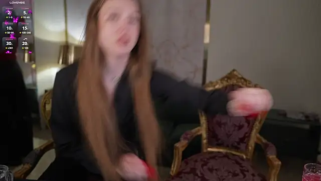 Selena Glow online show from April 2026 06:19:02 PM