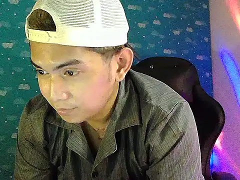 Snapshot of riley_cum chatting on March 2026 02:38:01 PM riley cum online show from March 2026 02:38:01 PM