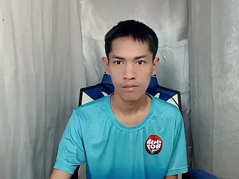 Snapshot of riks_tyler chatting on June 2026 09:33:01 AM riks tyler online show from June 2026 09:33:01 AM