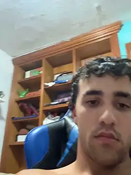 aavrdvh33 online show from October 2025 09:37:02 PM