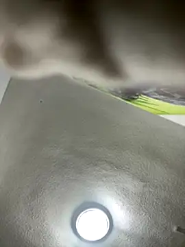 aavrdvh33 online show from November 2025 09:05:02 PM