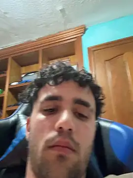 Snapshot of aavrdvh33 chatting on April 2026 01:06:02 AM aavrdvh33 online show from April 2026 01:06:02 AM