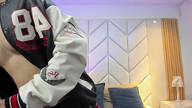 BenitoSaenz online show from December 2025 04:01:02 PM